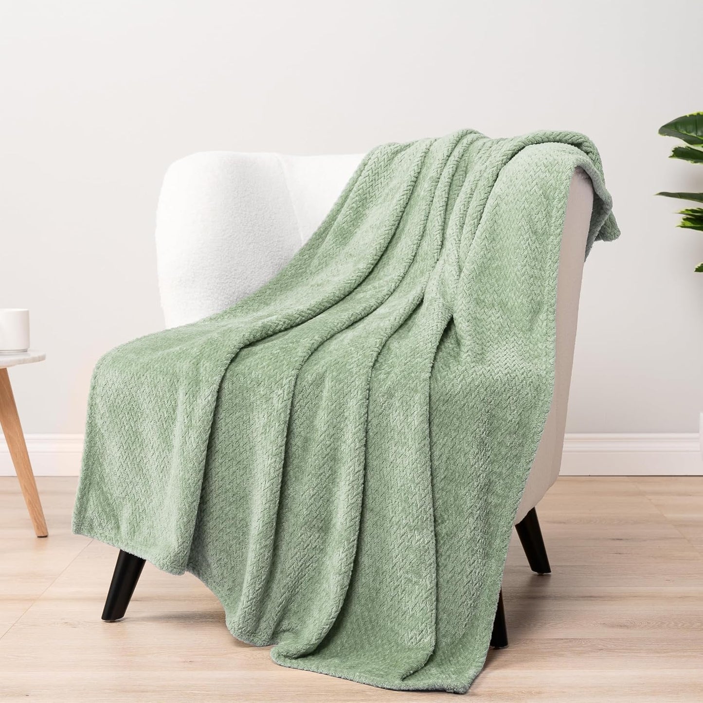 Soft Fleece Light Green Throw Blanket for Couch, Lightweight Plush Warm Blankets for Bed, Fuzzy Cozy Flannel Blanket Throw for Sofa, Travel, Jacquard Pattern, Sage Green, 50X60 Inch